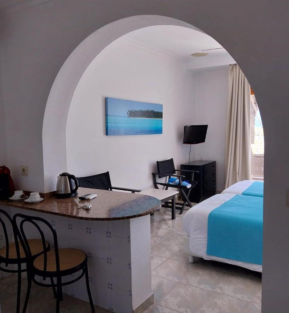 Apartamentos Torre Playa Port de Pollenca Room photo